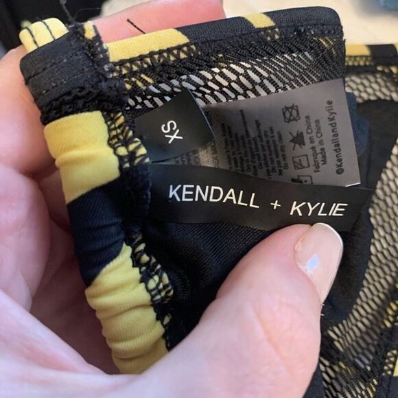 Kendall Kylie Black Yellow Tiger Print Triangle Bikini Top Xs - Picture 5 of 6